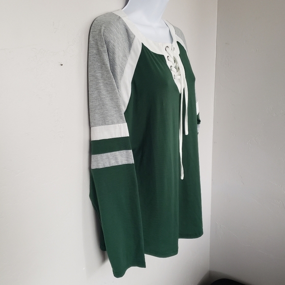 Famulily XXL Long Sleeve Shirt Raglan Green Grey White Lace Up Top - Picture 2 of 7